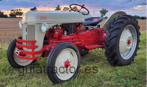 Ford 8N opinión y ficha técnica