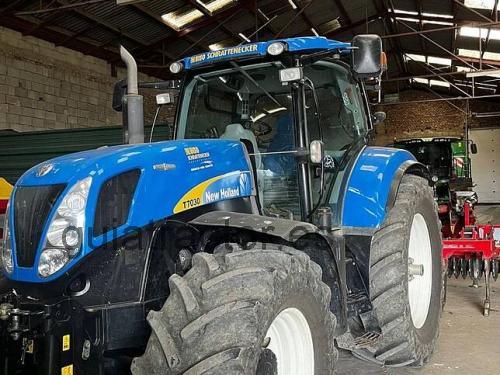 New Holland T7030 opinión y ficha técnica